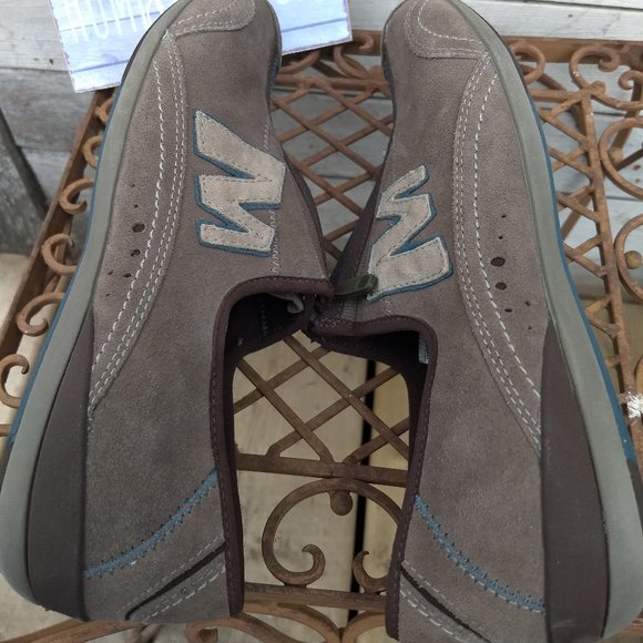 Merrell front zip suede Arabesque slip on sneaker NWOT - Picture 4 of 9